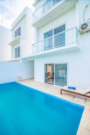 3 bedroom Townhouse with private Pool